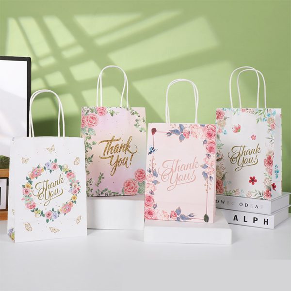 Recyclable kraft paper for packaging supplies